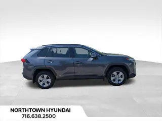 Toyota RAV4 Hybrid 2025 AWD XLE 4dr SUV