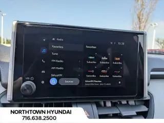 Toyota RAV4 Hybrid 2025 AWD XLE 4dr SUV