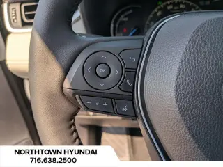 Toyota RAV4 Hybrid 2025 AWD XLE 4dr SUV