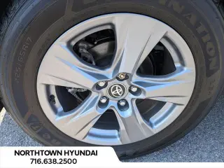 Toyota RAV4 Hybrid 2025 AWD XLE 4dr SUV