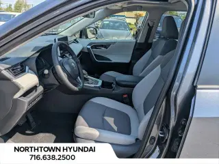 Toyota RAV4 Hybrid 2025 AWD XLE 4dr SUV