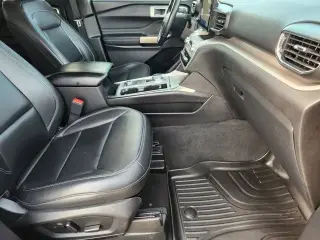 Ford Explorer 2023 AWD XLT 4dr SUV