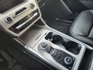 Ford Explorer 2023 AWD XLT 4dr SUV