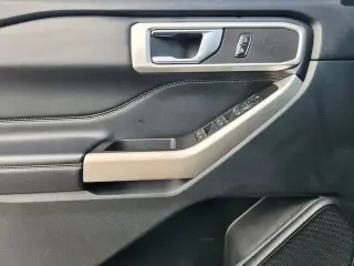 Ford Explorer 2023 AWD XLT 4dr SUV