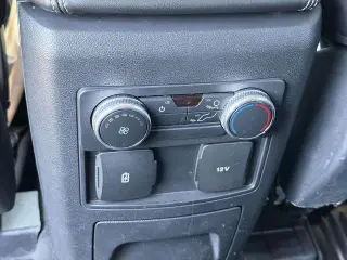 Ford Explorer 2022 AWD XLT 4dr SUV