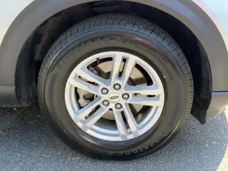 Ford Explorer 2022 AWD XLT 4dr SUV