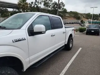 Ford F-150 2018 4x4 Lariat 4dr SuperCrew 5.5 ft. SB