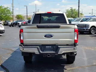 Ford F-250 Super Duty 2017 4x4 XLT 4dr Crew Cab 8 ft. LB Pickup