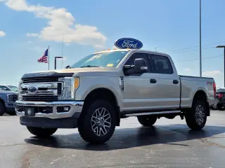 Ford F-250 Super Duty 2017 4x4 XLT 4dr Crew Cab 8 ft. LB Pickup