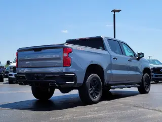 Chevrolet Silverado 1500 2021 4x4 Custom Trail Boss 4dr Crew Cab 5.8 ft. SB