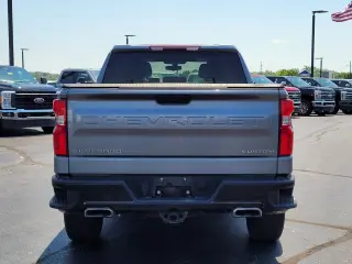 Chevrolet Silverado 1500 2021 4x4 Custom Trail Boss 4dr Crew Cab 5.8 ft. SB