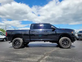 Ram 2500 2022 4x4 Big Horn 4dr Crew Cab 6.3 ft. SB Pickup