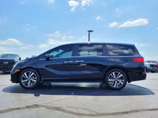 Honda Odyssey 2024 Touring 4dr Mini-Van