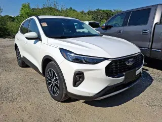 Ford Escape Plug-In Hybrid 2023 Base 4dr SUV
