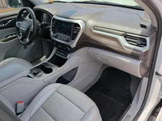 GMC Acadia 2023 SLT 4dr SUV