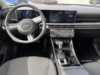 Hyundai TUCSON 2025 AWD SE 4dr SUV