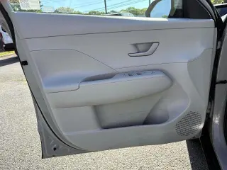 Hyundai KONA 2024 SEL 4dr Crossover