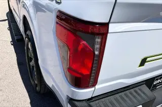Ford F-150 2025 4x2 STX 4dr SuperCrew 5.5 ft. SB