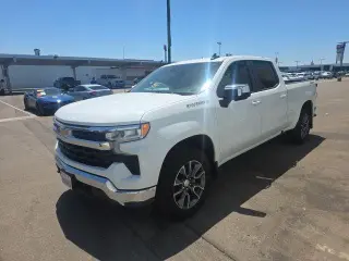 Chevrolet Silverado 1500 2023 4x4 LT 4dr Crew Cab 5.8 ft. SB w/1LT