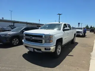 Chevrolet Silverado 1500 2015 4x2 LT 4dr Crew Cab 5.8 ft. SB