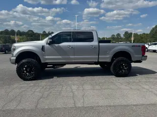Ford F-250 Super Duty 2020 4x4 King Ranch 4dr Crew Cab 6.8 ft. SB Pickup