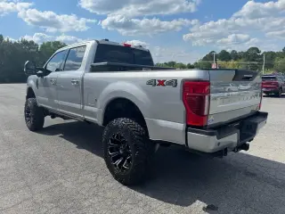 Ford F-250 Super Duty 2020 4x4 King Ranch 4dr Crew Cab 6.8 ft. SB Pickup