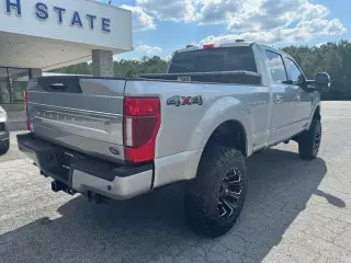 Ford F-250 Super Duty 2020 4x4 King Ranch 4dr Crew Cab 6.8 ft. SB Pickup