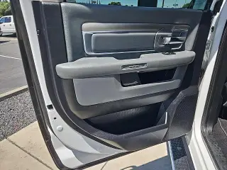 Ram 2500 2015 4x4 SLT 4dr Mega Cab 6.3 ft. SB Pickup