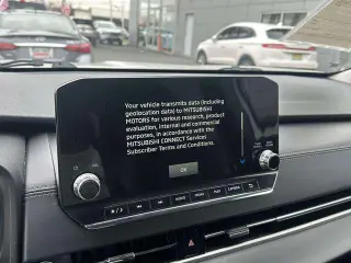 Mitsubishi Outlander 2023 AWD SE 4dr SUV