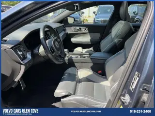 Volvo S60 2021 AWD T5 R-Design 4dr Sedan