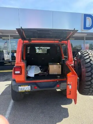 Jeep Wrangler Unlimited 2018 4x4 Moab 4dr SUV (midyear release)