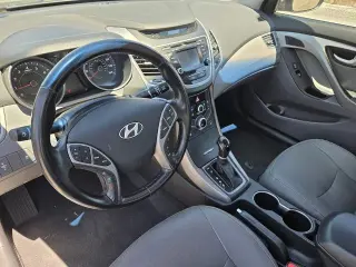 Hyundai ELANTRA 2015 SE 4dr Sedan 6M