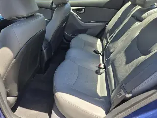 Hyundai ELANTRA 2015 SE 4dr Sedan 6M
