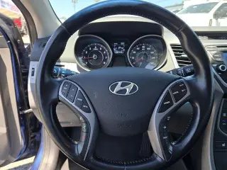 Hyundai ELANTRA 2015 SE 4dr Sedan 6M