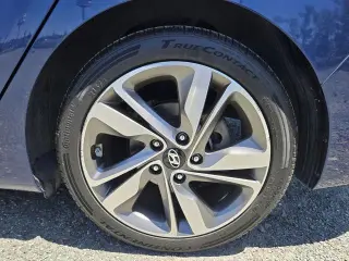 Hyundai ELANTRA 2015 SE 4dr Sedan 6M