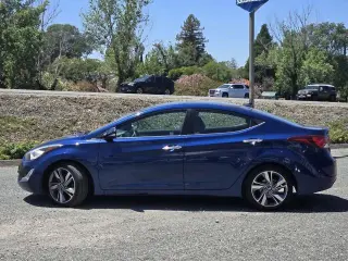 Hyundai ELANTRA 2015 SE 4dr Sedan 6M