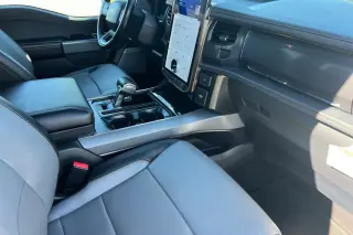 Ford F-150 Lightning 2023 AWD XLT 4dr SuperCrew 5.5 ft. SB