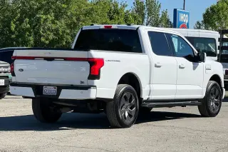 Ford F-150 Lightning 2023 AWD XLT 4dr SuperCrew 5.5 ft. SB