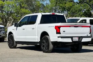 Ford F-150 Lightning 2023 AWD XLT 4dr SuperCrew 5.5 ft. SB