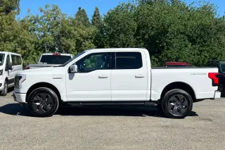 Ford F-150 Lightning 2023 AWD XLT 4dr SuperCrew 5.5 ft. SB