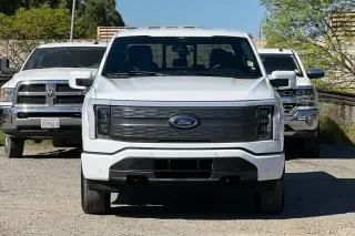 Ford F-150 Lightning 2023 AWD XLT 4dr SuperCrew 5.5 ft. SB