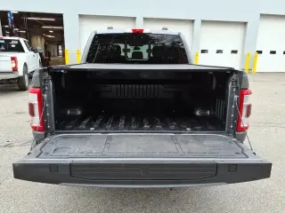 Ford F-150 2022 4x4 Limited 4dr SuperCrew 5.5 ft. SB
