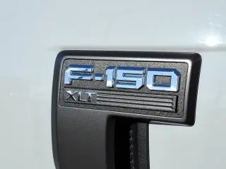 Ford F-150 2023 4x4 Lariat 4dr SuperCrew 6.5 ft. SB