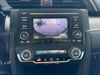 Honda Civic 2017 LX 4dr Sedan CVT