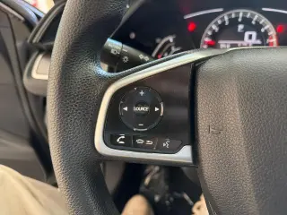 Honda Civic 2017 LX 4dr Sedan CVT