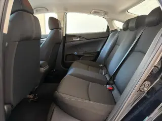 Honda Civic 2017 LX 4dr Sedan CVT