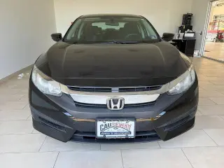 Honda Civic 2017 LX 4dr Sedan CVT
