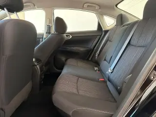 Nissan Sentra 2018 S 4dr Sedan 6M