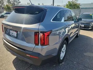 Kia Sorento 2023 LX 4dr SUV