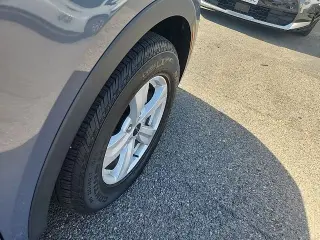 Kia Sorento 2023 LX 4dr SUV